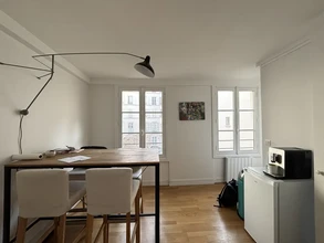 23 Rue Du Cherche-Midi, Paris à louer Photo intérieure– Image 1 sur 7