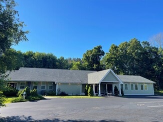 Plus de détails pour 206 Turnpike Rd, Southborough, MA - Bureau à vendre