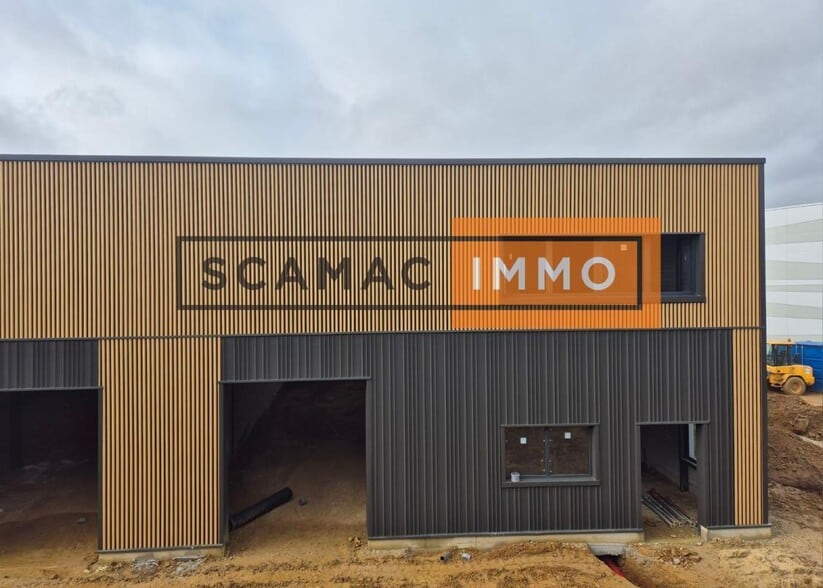 Local d'activités dans Amblainville à vendre - Photo de l’immeuble – Image 1 sur 6