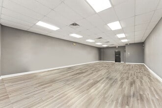 179 College Dr, Orange Park, FL à louer Photo intérieure– Image 1 sur 5