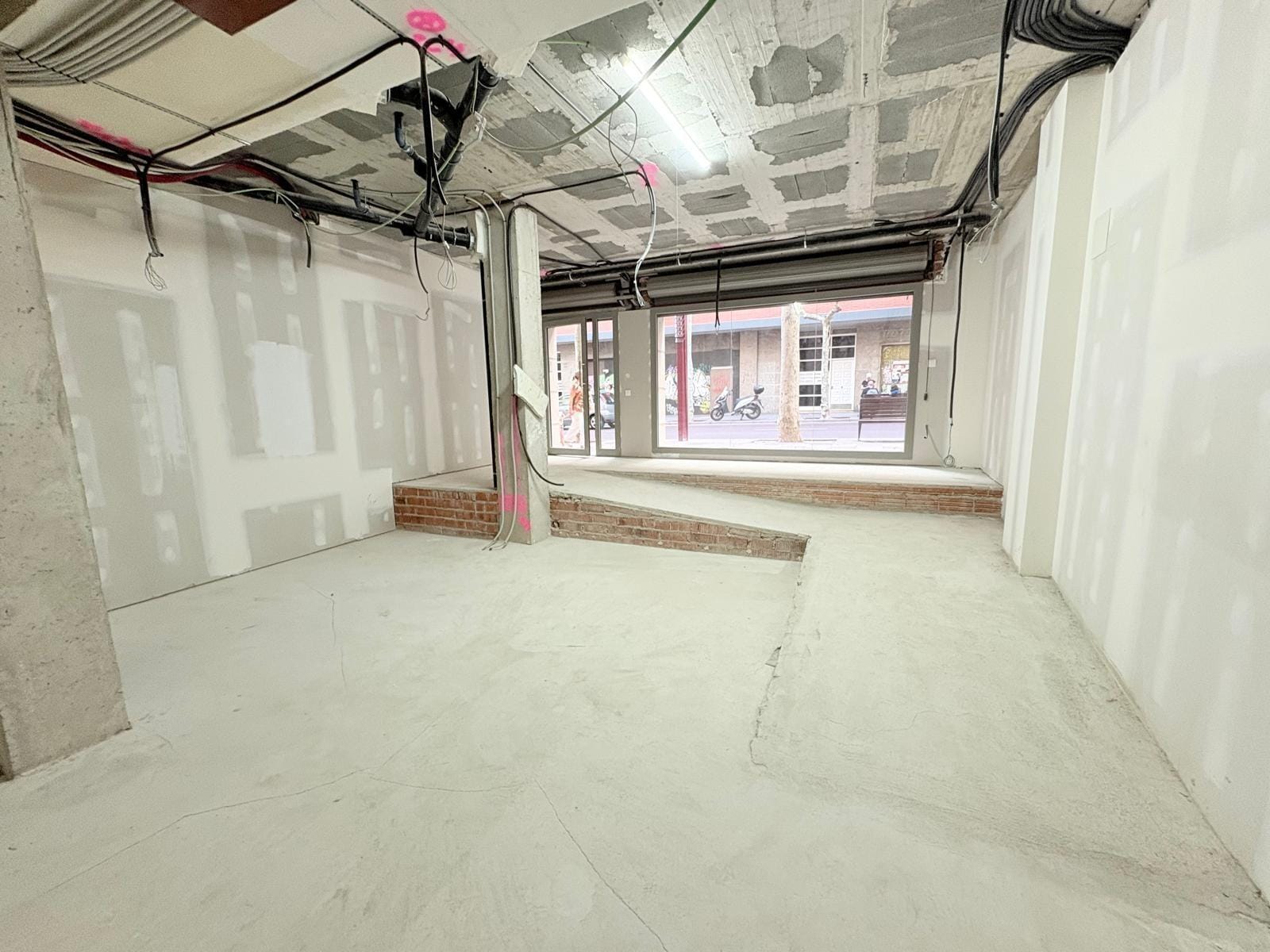 Local commercial dans Sabadell, Barcelona à louer Photo intérieure– Image 1 sur 23