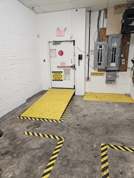 830-842 Rockaway Ave, Brooklyn, NY à louer - Photo de l’immeuble – Image 3 sur 4