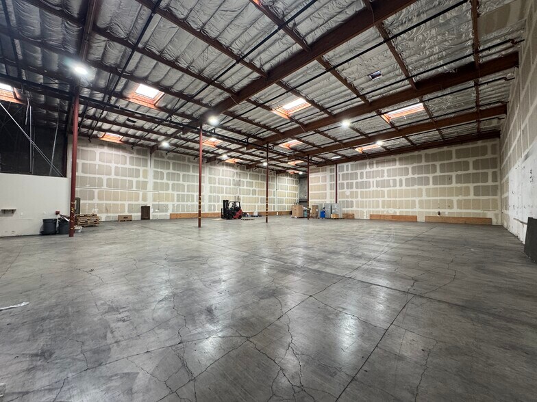 1129 Industrial Ave, Petaluma, CA à louer - Photo intérieure – Image 3 sur 6