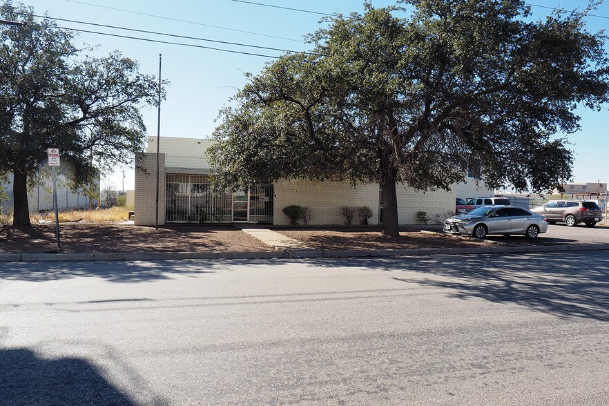 6980 Market Ave, El Paso, TX à vendre - Photo de l’immeuble – Image 3 sur 3