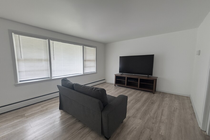 12400 Greenwood Ave, Blue Island, IL à vendre - Photo intérieure – Image 2 sur 7