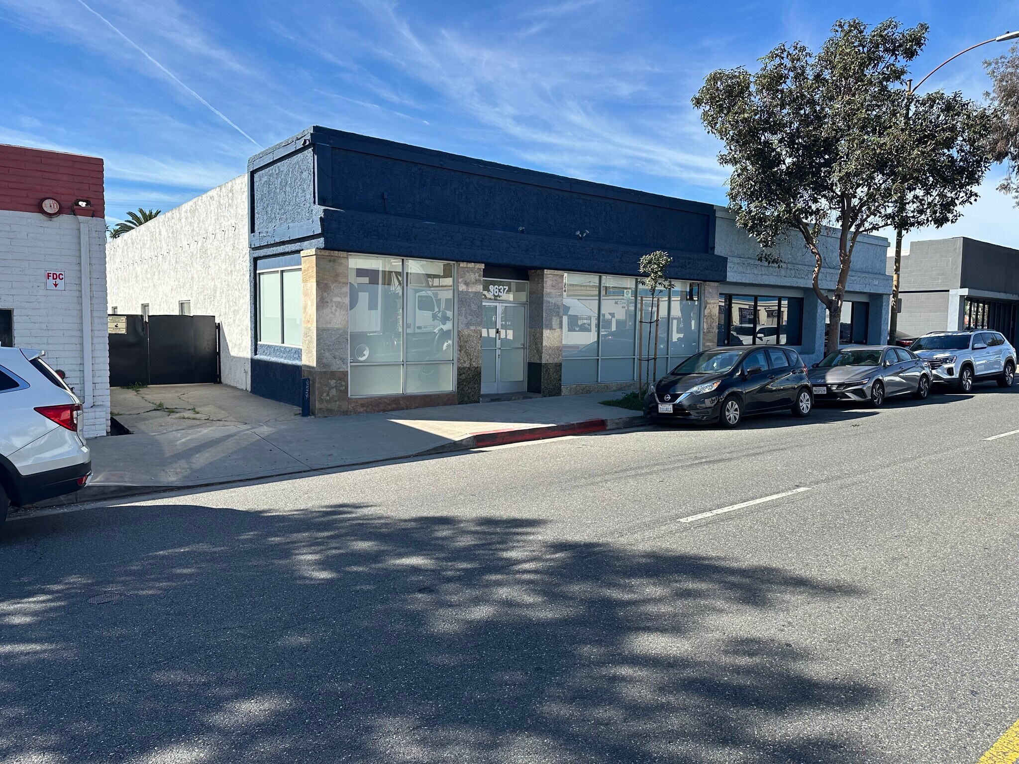 3637-3639 San Fernando Rd portefeuille de 2 biens à vendre sur LoopNet.fr Photo principale– Image 1 sur 3