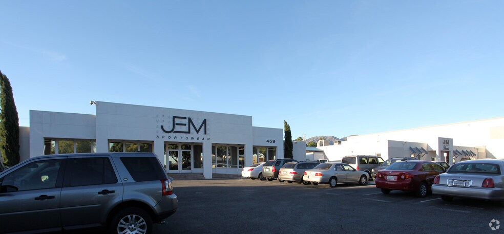 459 Park Ave, San Fernando, CA à louer - Photo de l’immeuble – Image 3 sur 3