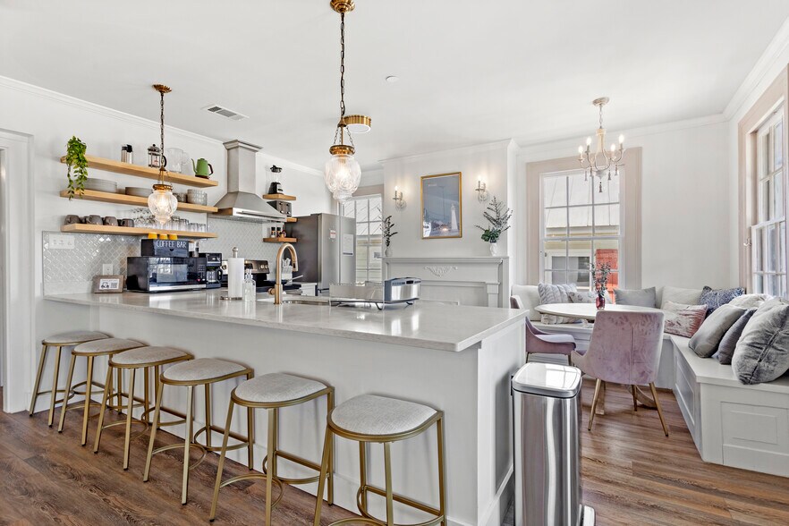 782 Water St, Biloxi, MS à vendre - Photo de l’immeuble – Image 3 sur 94