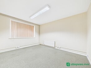 39 Hockliffe St, Leighton Buzzard à louer Photo intérieure– Image 1 sur 12