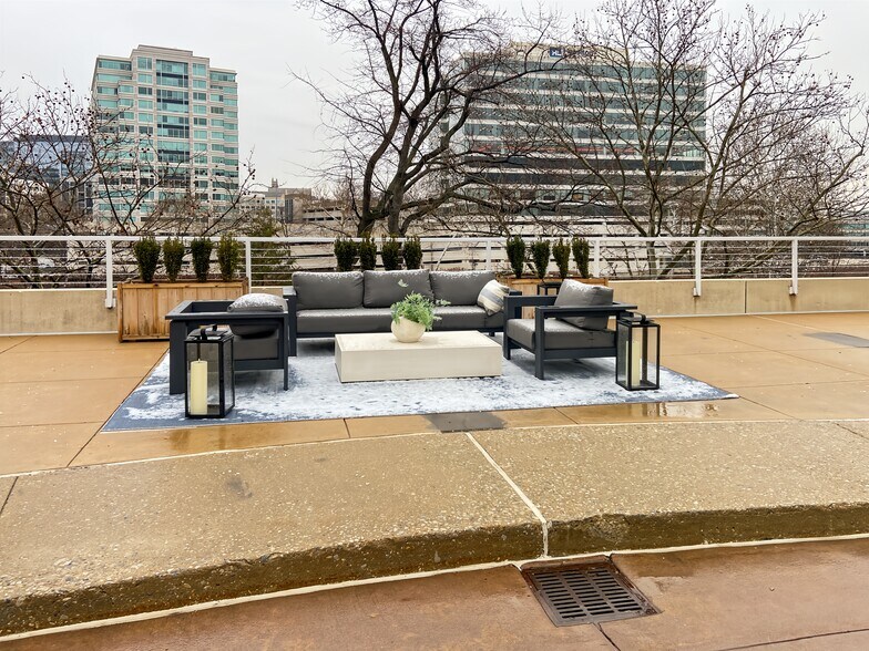 200 Barr Harbor Dr, Conshohocken, PA à louer - Photo principale – Image 1 sur 15