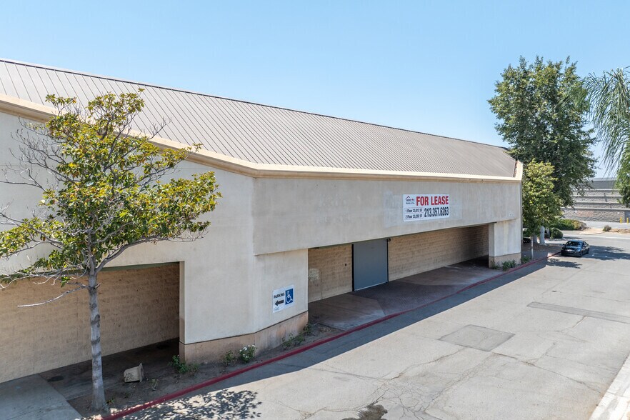 3838-3870 Tyler St, Riverside, CA à louer - Photo de l’immeuble – Image 3 sur 11