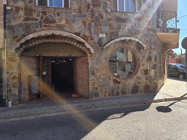 Immeuble residentiel dans Terrassa, Barcelona à vendre - Photo de l’immeuble – Image 1 sur 4