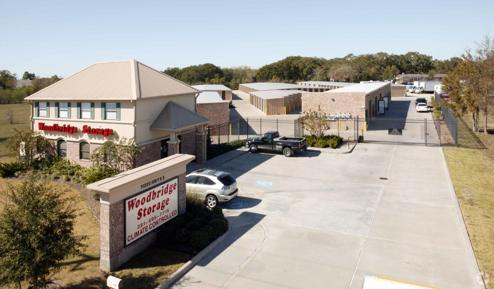 11220 S Highway 6, Sugar Land, TX à louer - Photo principale – Image 1 sur 2