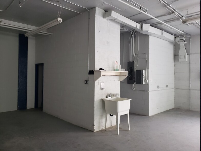 280 Rue Sauvé O, Montréal, QC à louer - Photo intérieure – Image 3 sur 7