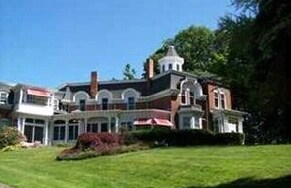 17 Central Ave, Fredonia, NY à vendre - Photo principale – Image 1 sur 13