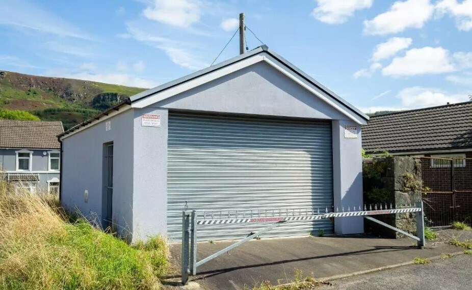 Bottom of Carlton Ter, Merthyr Tydfil à vendre - Photo de l’immeuble – Image 2 sur 8