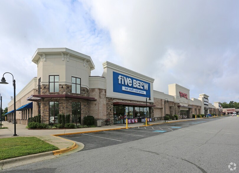 4203-4205 W Wendover Ave, Greensboro, NC à louer - Photo de l’immeuble – Image 1 sur 9
