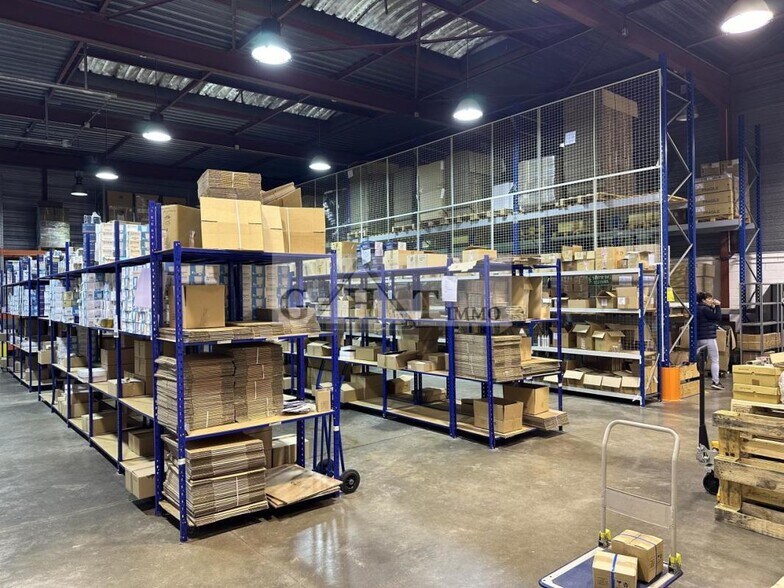 Industriel/Logistique dans Charny à vendre - Photo intérieure – Image 3 sur 8