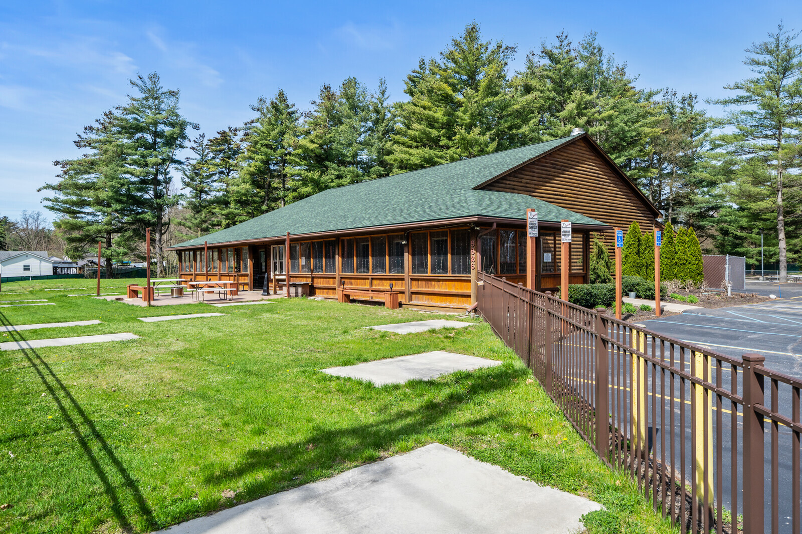 8826 Gratiot Ave, Columbus, MI à vendre Photo principale– Image 1 sur 59