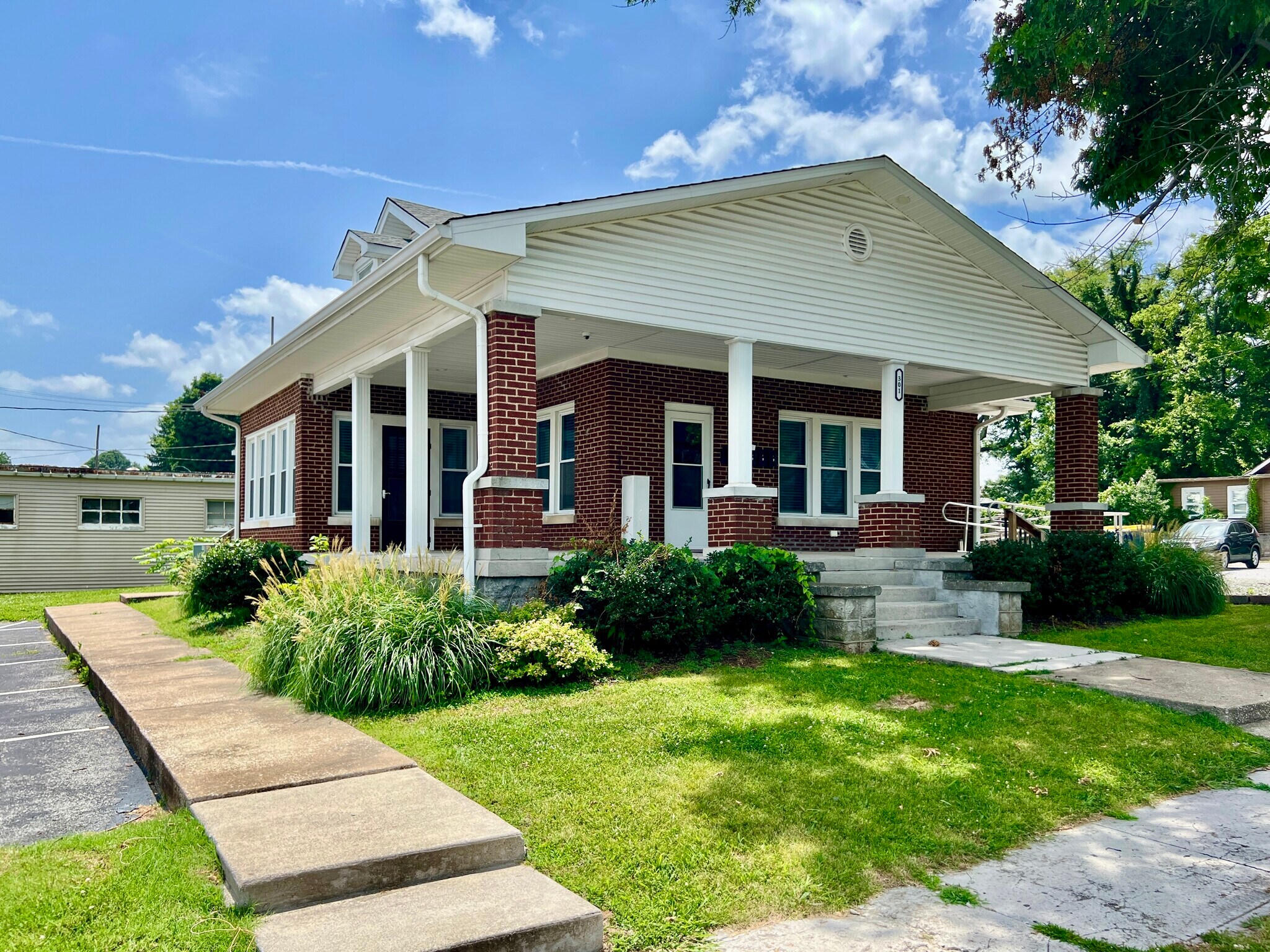 301 W Kentucky Ave, Franklin, KY à vendre Photo principale– Image 1 sur 6