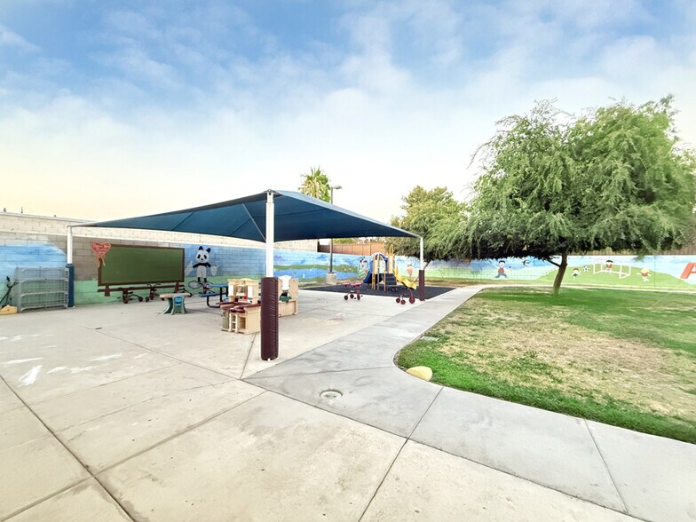 6048 Etiwanda Ave, Jurupa Valley, CA à vendre - Photo de l’immeuble – Image 3 sur 8