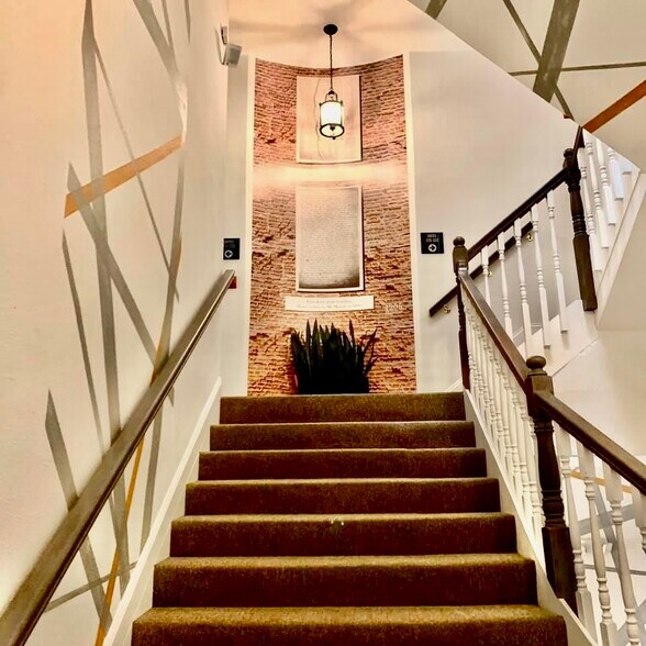 1205 N Franklin St, Tampa, FL à louer - Photo intérieure – Image 2 sur 24