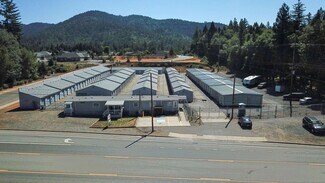 Plus de détails pour 25657 Redwood Hwy, Cave Junction, OR - Spécialisé à vendre