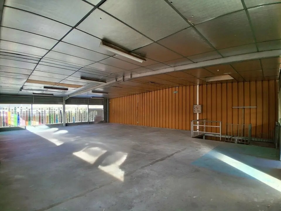 Local commercial dans Saint-Jeannet à louer Photo intérieure– Image 1 sur 9