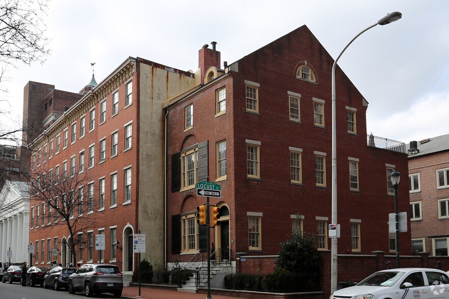 238-244 S 8th St, Philadelphia, PA à louer - Photo de l’immeuble – Image 2 sur 5