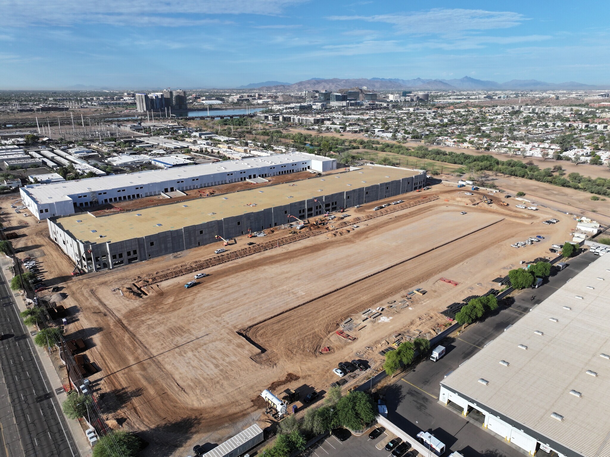 1500 N McClintock Dr, Tempe, AZ à louer Photo de l’immeuble– Image 1 sur 5