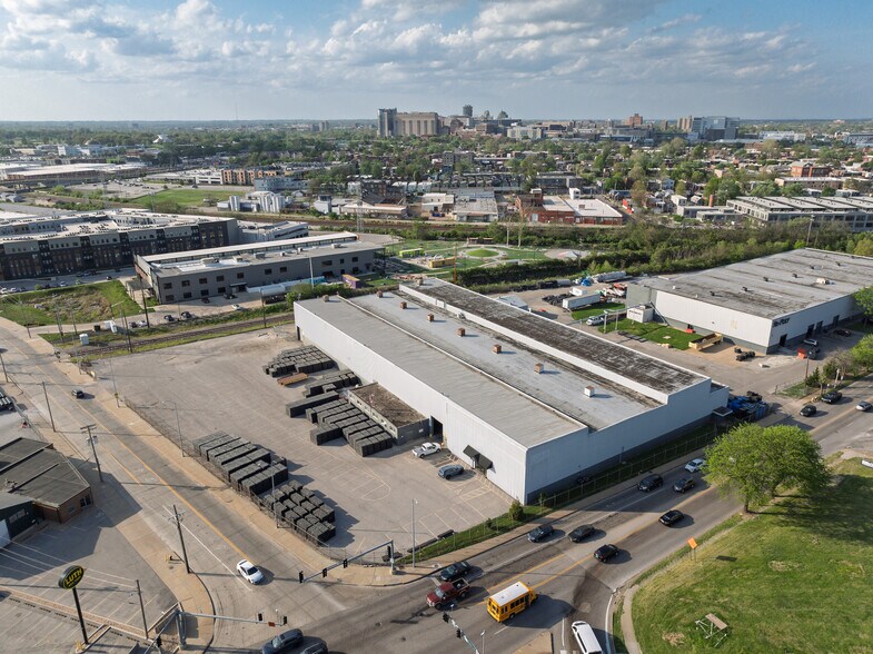 1525-1625 S Vandeventer Ave portefeuille de 2 biens à vendre sur LoopNet.fr - Photo de l’immeuble – Image 3 sur 6