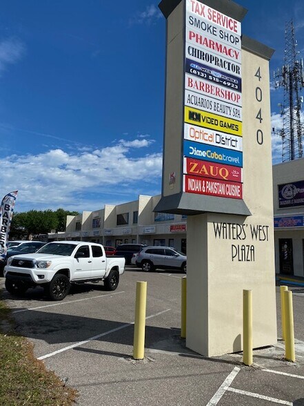 4030-4040 W Waters Ave, Tampa, FL à louer - Photo de l’immeuble – Image 2 sur 3