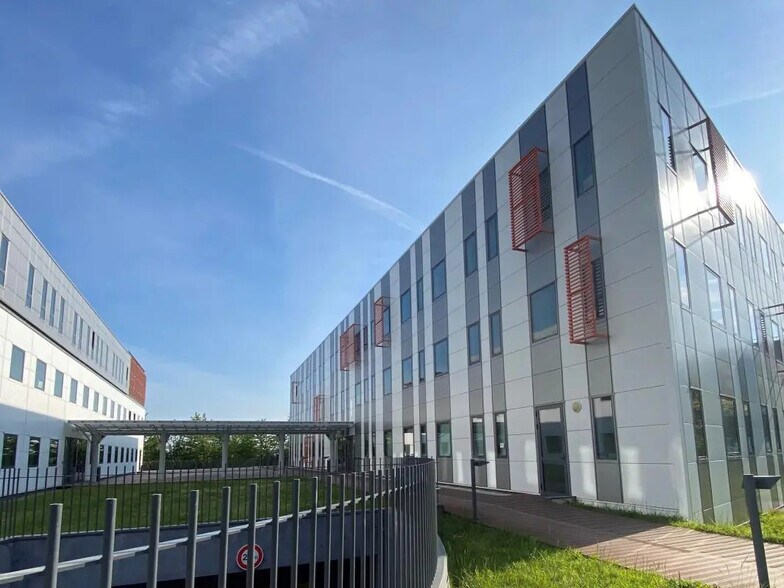 Bureau dans Saint-Herblain à louer - Photo de l’immeuble – Image 1 sur 4