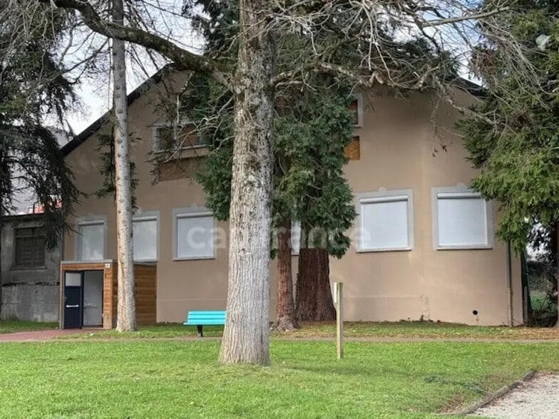 Bureau dans Lourdes à vendre - Photo de l’immeuble – Image 1 sur 6