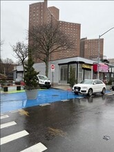 72 Belmont Ave, Brooklyn, NY à louer Photo de l’immeuble– Image 2 sur 20