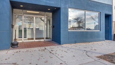 931 N 8th St, Sheboygan, WI à louer Photo intérieure– Image 2 sur 19