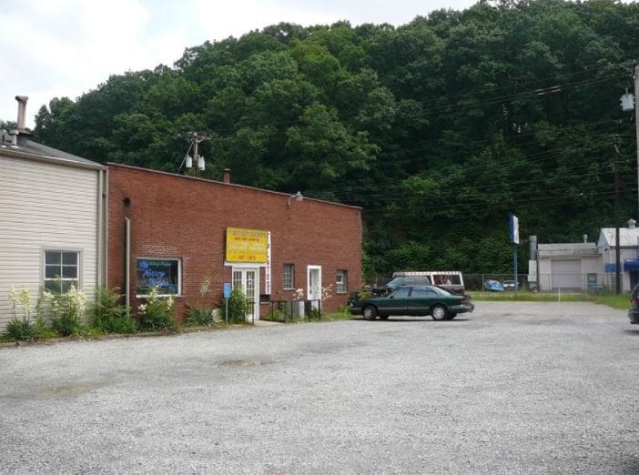 1049 William Flynn Hwy, Glenshaw, PA à louer - Photo de l’immeuble – Image 2 sur 3
