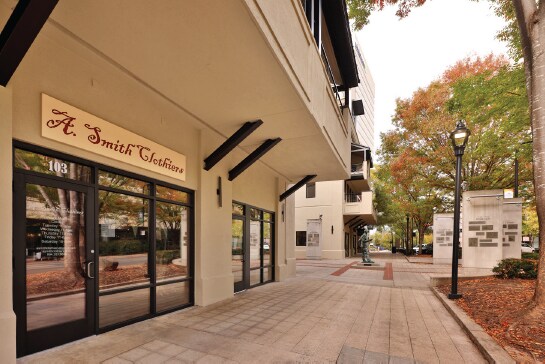 233 N Main St, Greenville, SC à louer - Photo de l’immeuble – Image 2 sur 5