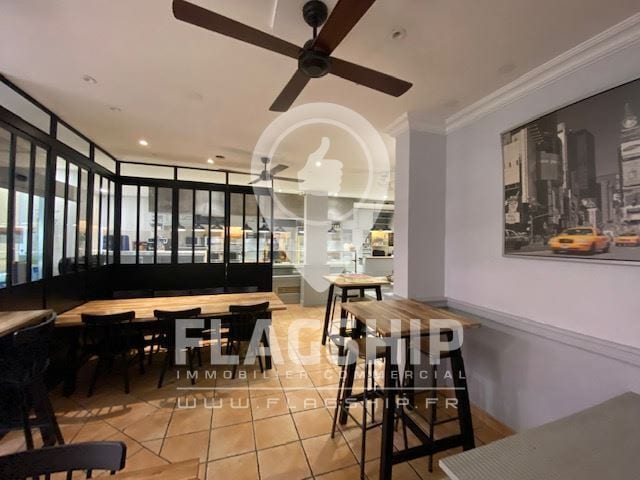 Local commercial dans Levallois-Perret à louer Photo intérieure– Image 1 sur 9