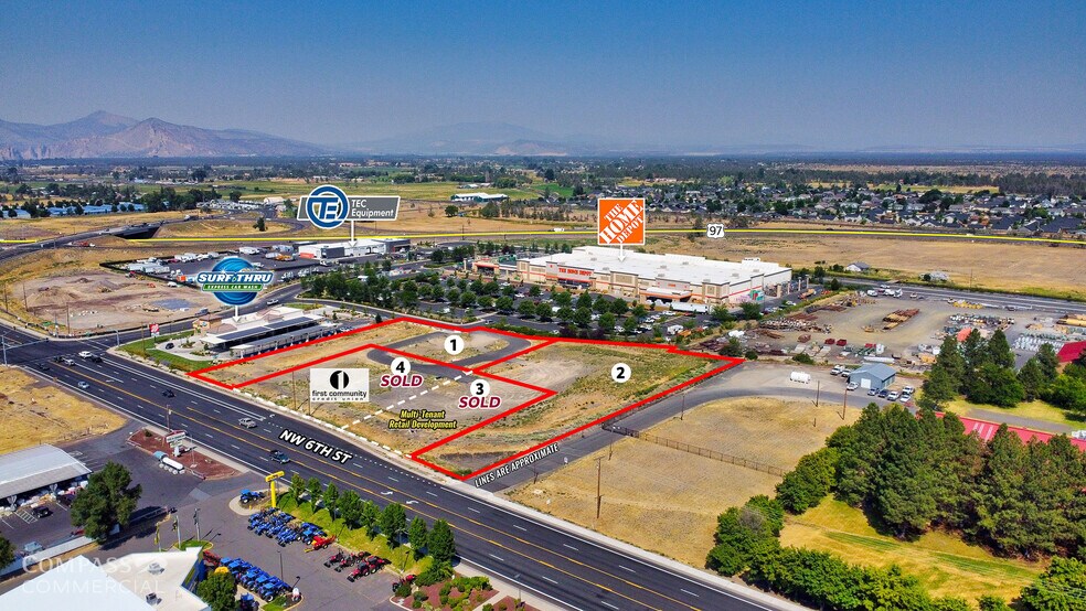 NW 4th St, Redmond, OR à vendre - Photo principale – Image 1 sur 12