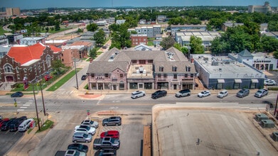 1325-1341 E 15th St, Tulsa, OK à louer Photo intérieure– Image 1 sur 4