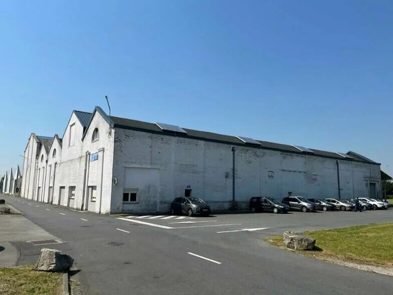 Industriel/Logistique dans Coquelles à louer - Photo de l’immeuble – Image 2 sur 7