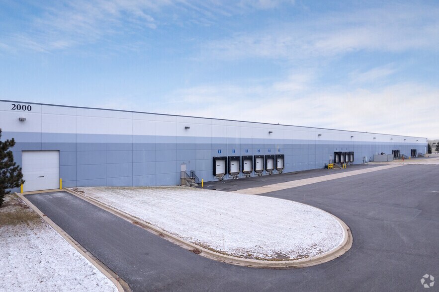 2000 USG Dr, Libertyville, IL à louer - Photo de l’immeuble – Image 3 sur 8