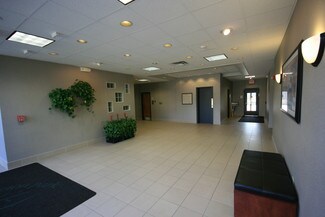 Plus de détails pour 6535 E 82nd St, Indianapolis, IN - Bureau à louer