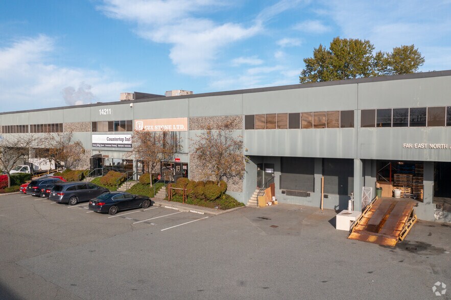 14211 Burrows Rd, Richmond, BC à louer - Photo de l’immeuble – Image 1 sur 6
