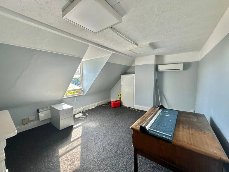 4 Dean Park Cres, Bournemouth à louer - Photo de l’immeuble – Image 3 sur 3