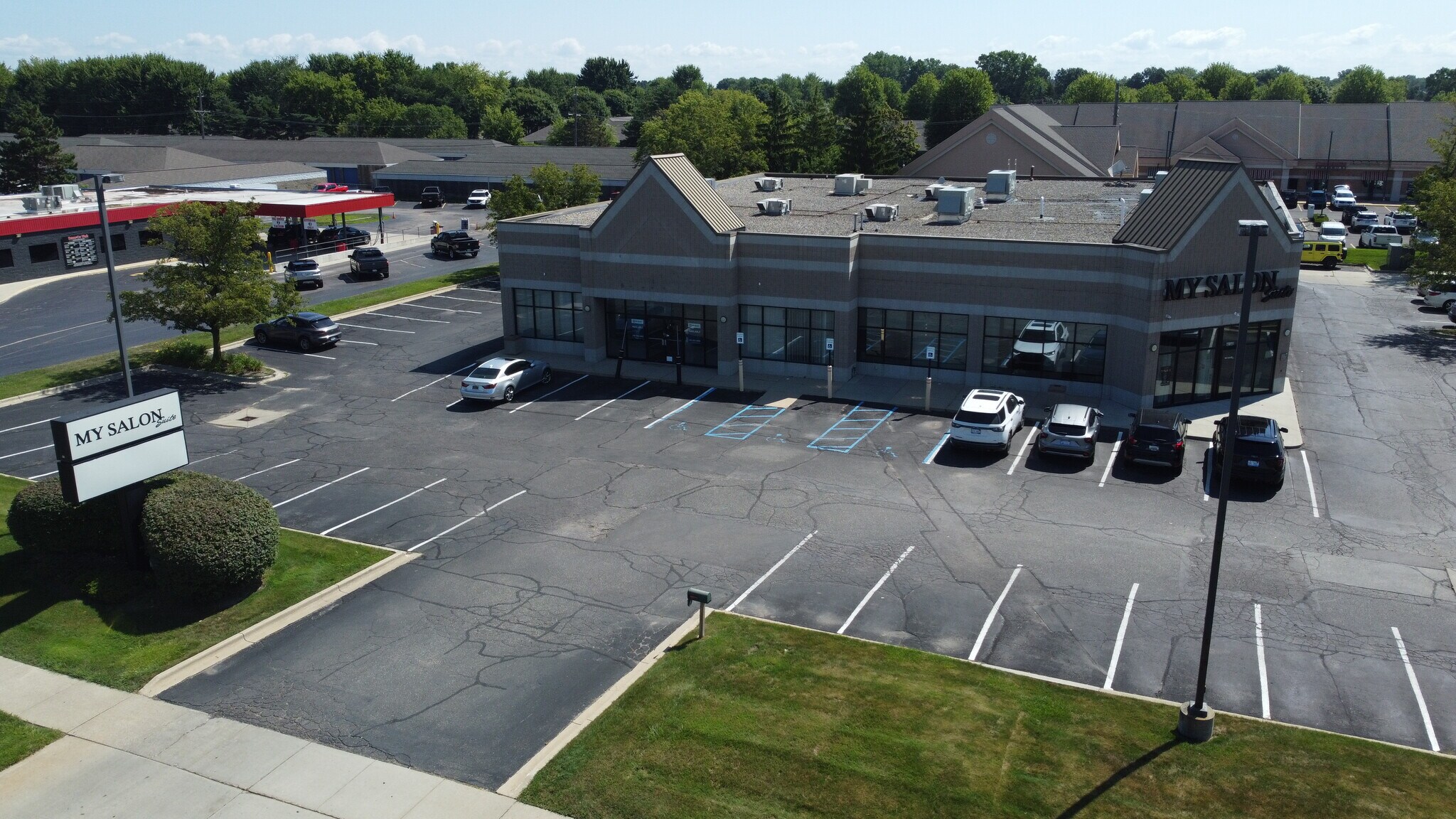 41140-41150 Garfield Rd, Clinton Township, MI à louer Photo de l’immeuble– Image 1 sur 5