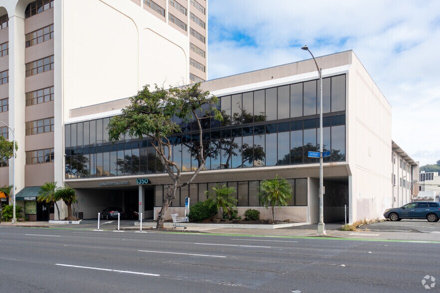 1350 S King St, Honolulu, HI à louer - Photo principale – Image 1 sur 7