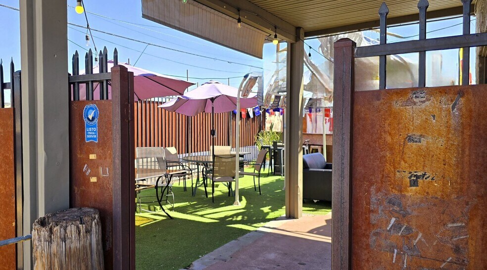2449 N Stone Ave, Tucson, AZ à vendre - Photo de l’immeuble – Image 2 sur 13