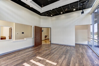 12920 University Blvd, Sugar Land, TX à louer Photo de l’immeuble– Image 2 sur 6